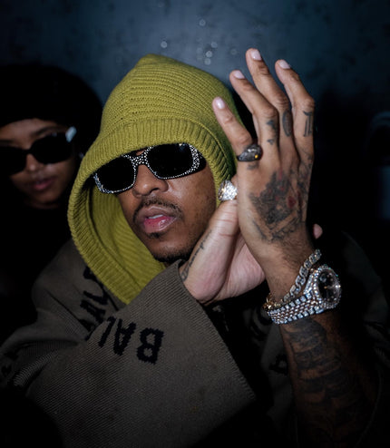 Bague 'OWLITE' worn by JEREMIH
